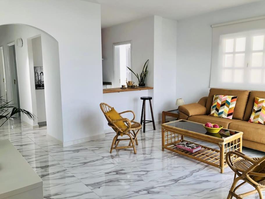 Casa Eloina Apartment Playa Honda  Luaran gambar
